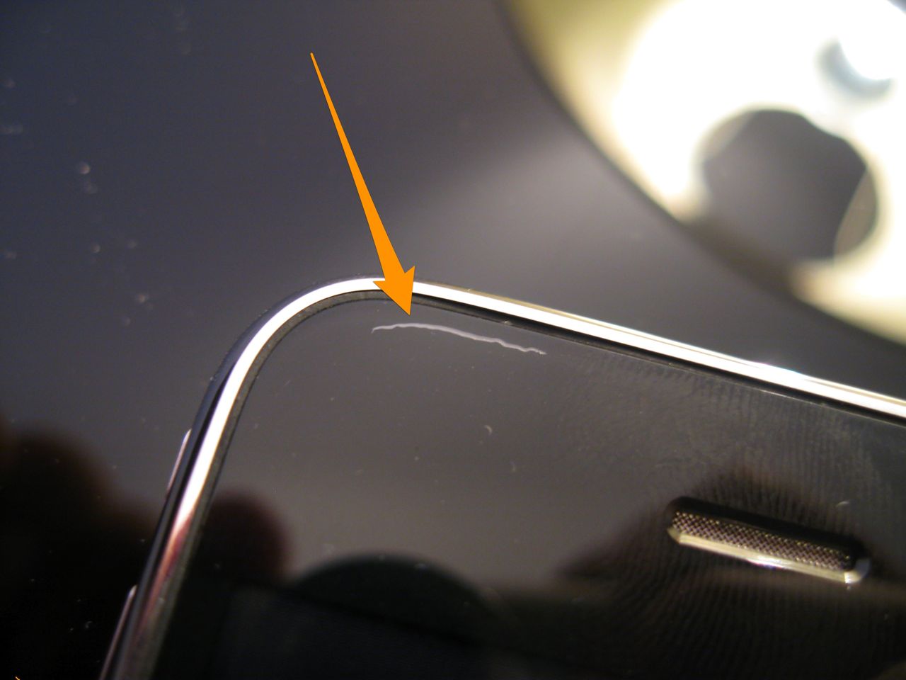 iPhone 3G defect – bubble under screen