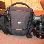 Case logic SLRC-205 with camera and lenses