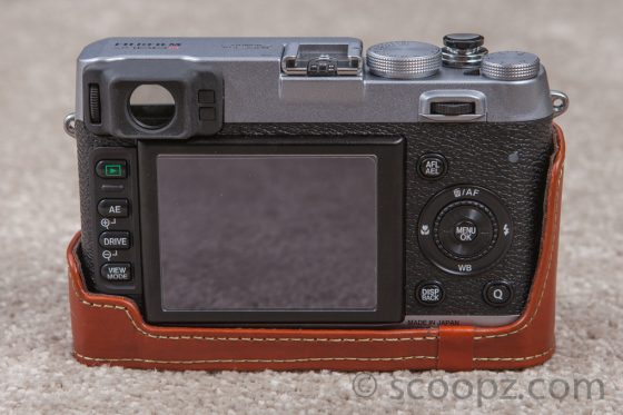 Toma_x100_x100s_half_leather_case_brown_scoopz03