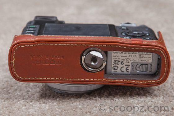 Toma_x100_x100s_half_leather_case_brown_scoopz04
